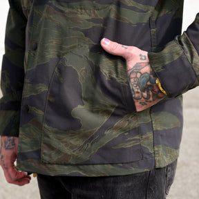 Rogue Territory Hooded Supply Jacket Tiger Camo Green