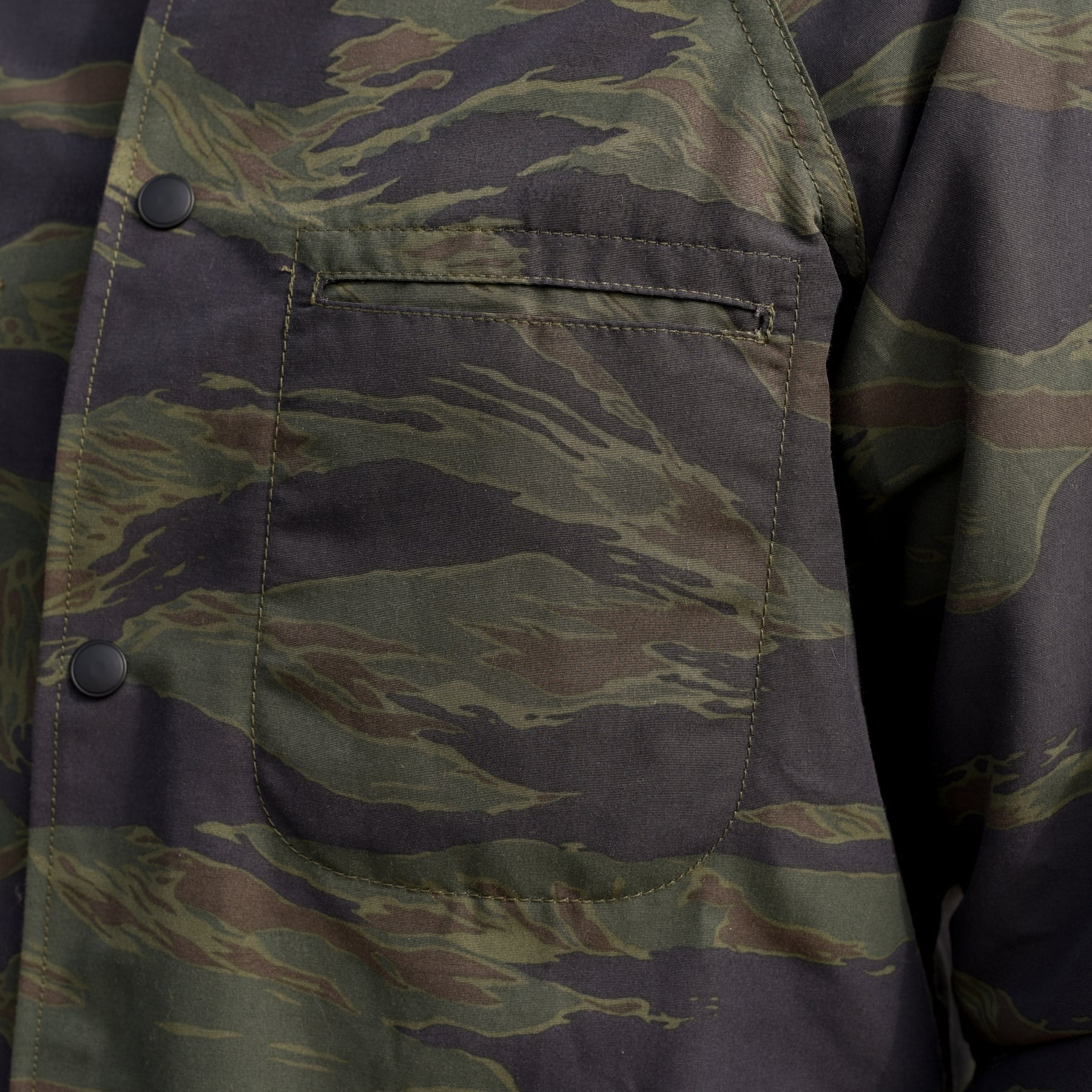 Rogue Territory Hooded Supply Jacket Tiger Camo Green