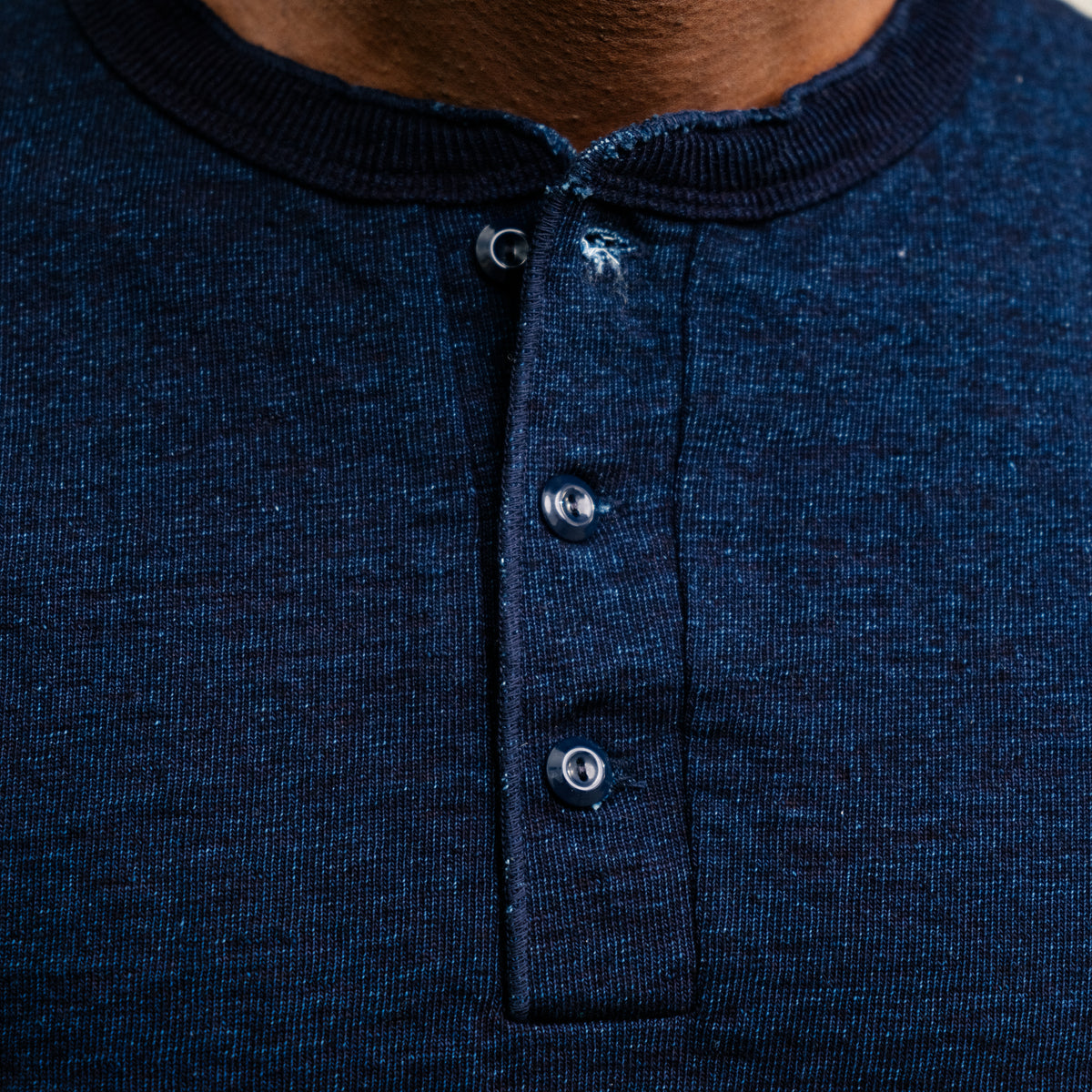 UES No. 7 Yarn-Dyed Henley Neck T-Shirt Indigo